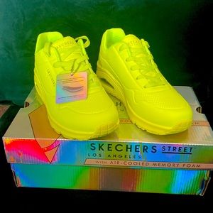 Neon yellow Sekchers street with air cooled memory foam.